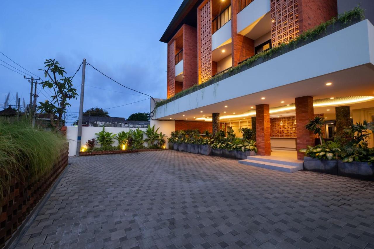 Отель Aralea Coliving Денпасар Экстерьер фото