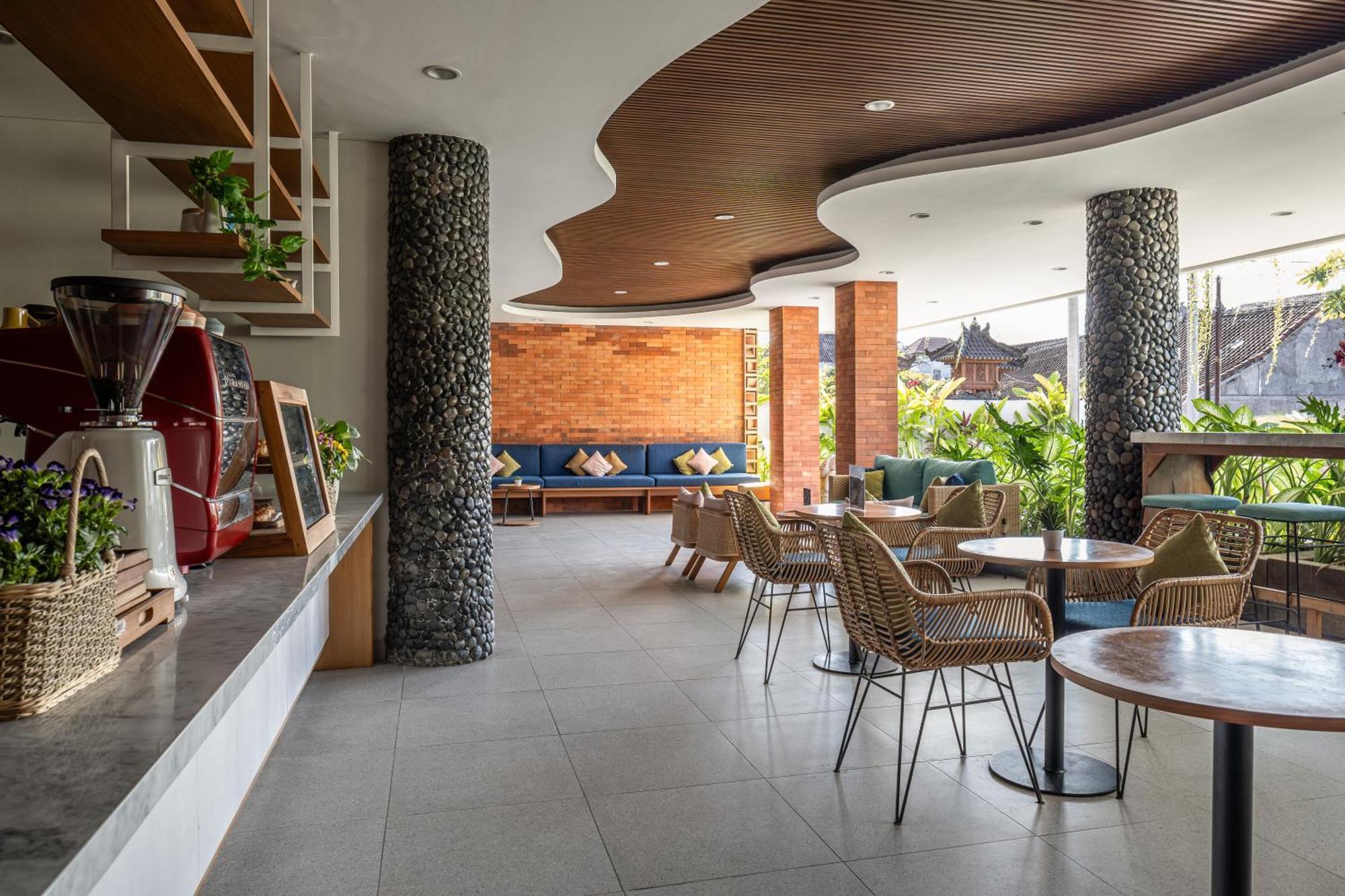 Отель Aralea Coliving Денпасар Экстерьер фото
